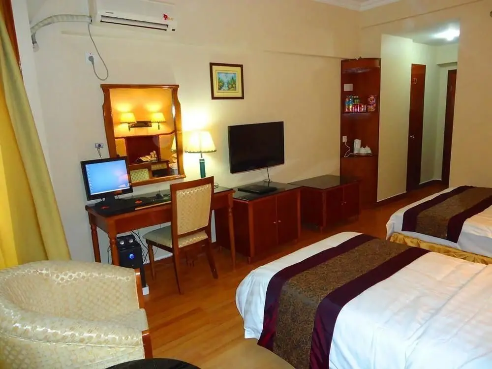 Шэньчжэнь: Lavande Hotel (Shenzhen Airport, Fuyong Metro Station)