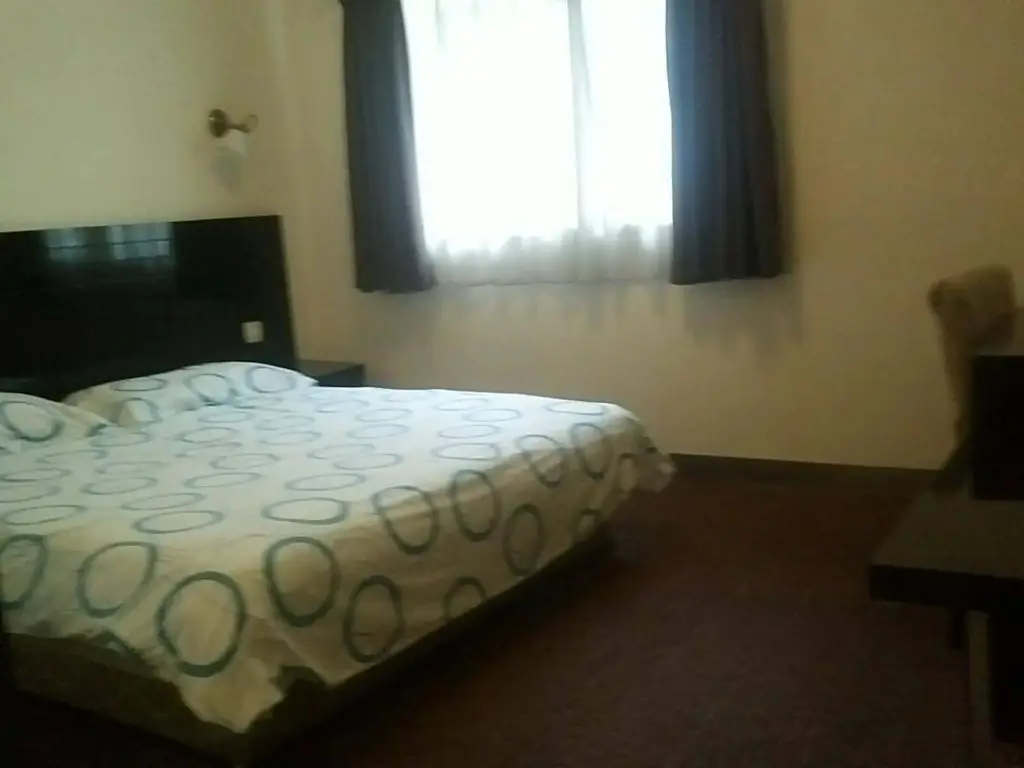 Шанхай: Motel 168 Shanghai Yindu Road Branch