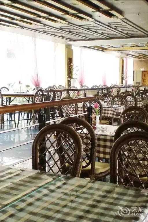 Шанхай: Motel 168 Shanghai Yindu Road Branch