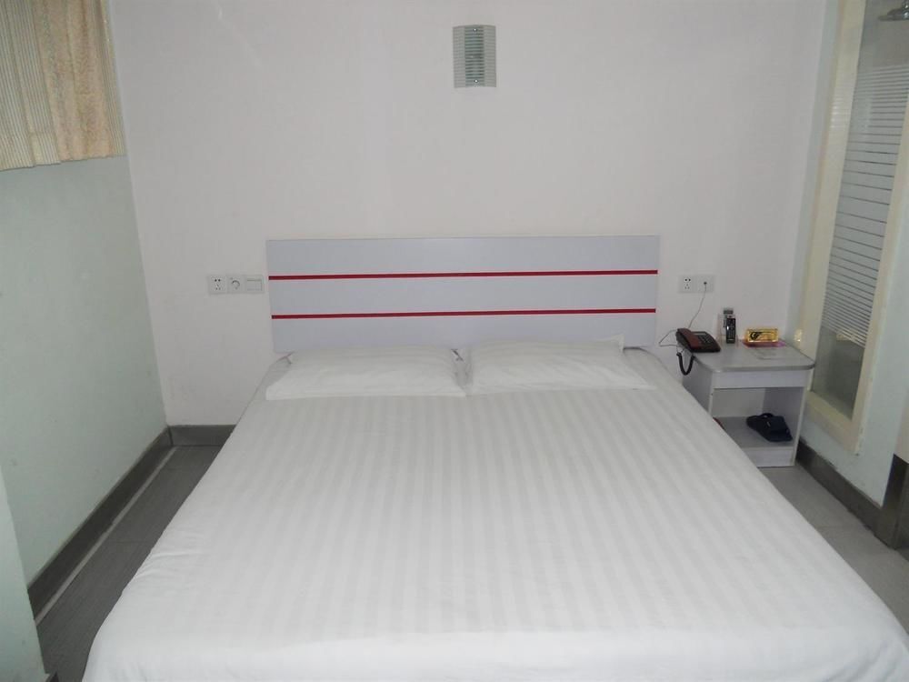 Шанхай: Huijia Business Hotel