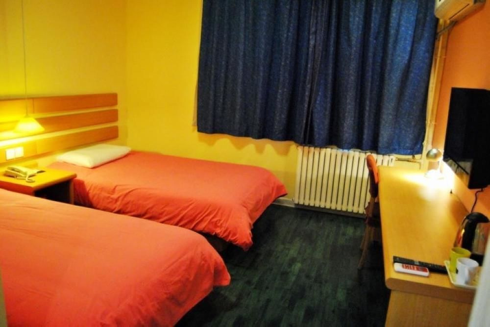 Линьи: Home Inn