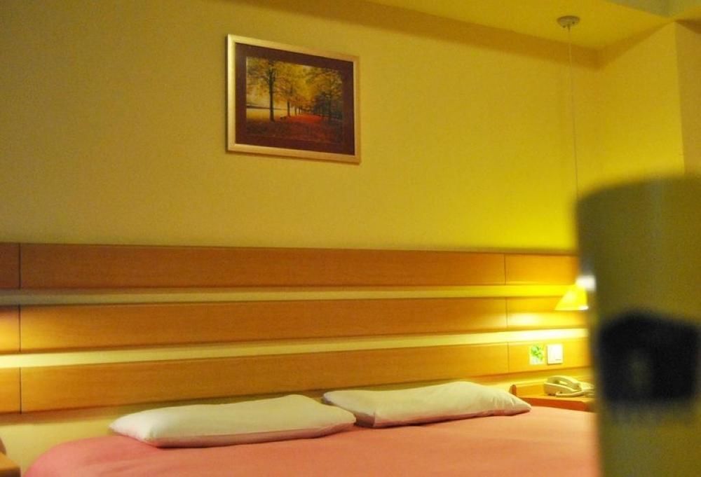 Линьи: Home Inn