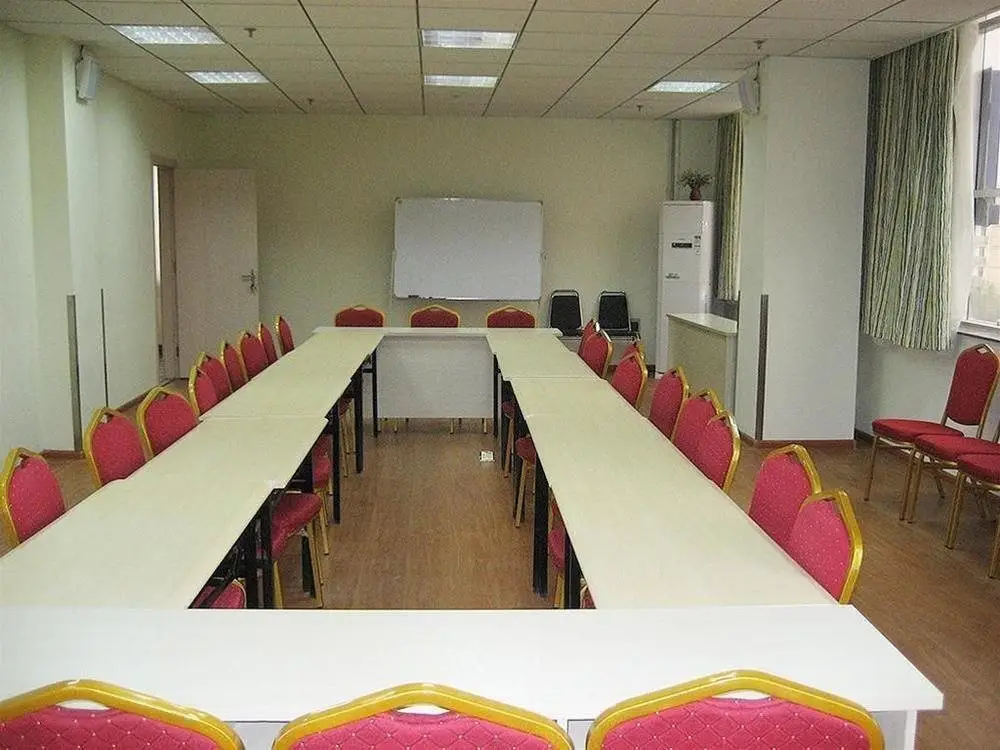 Хецзе: Grace Inn Zhonghua Road - Heze