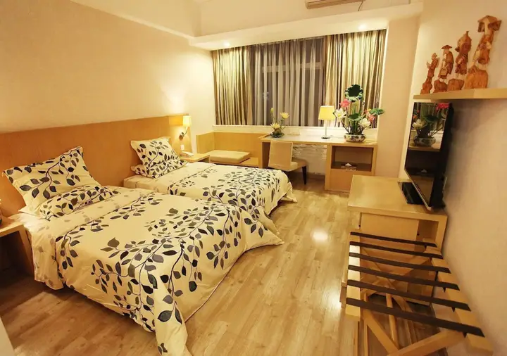 Дунгуань: K-hotel