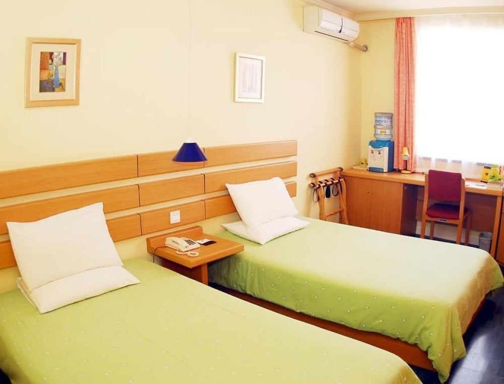 Циндао: Qingdao Home Inn - Central Business District