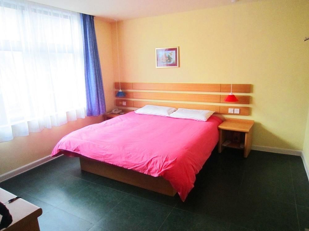 Циндао: Home Inn