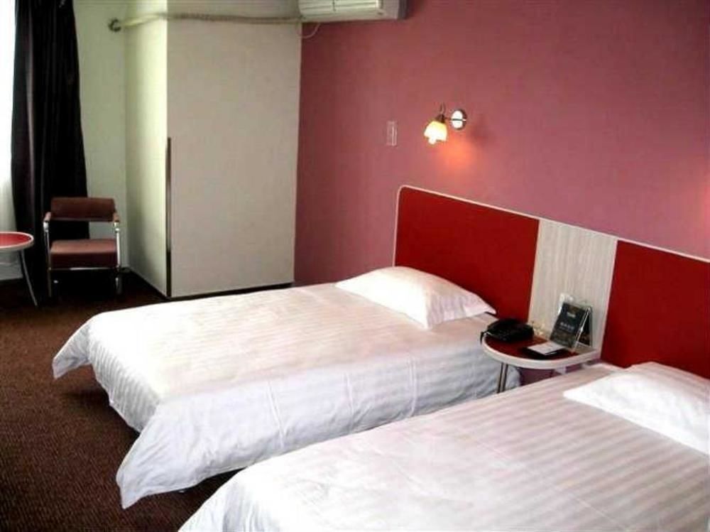 Цзинань: Motel 168 Jinan Beiyuan Street Lamp Market