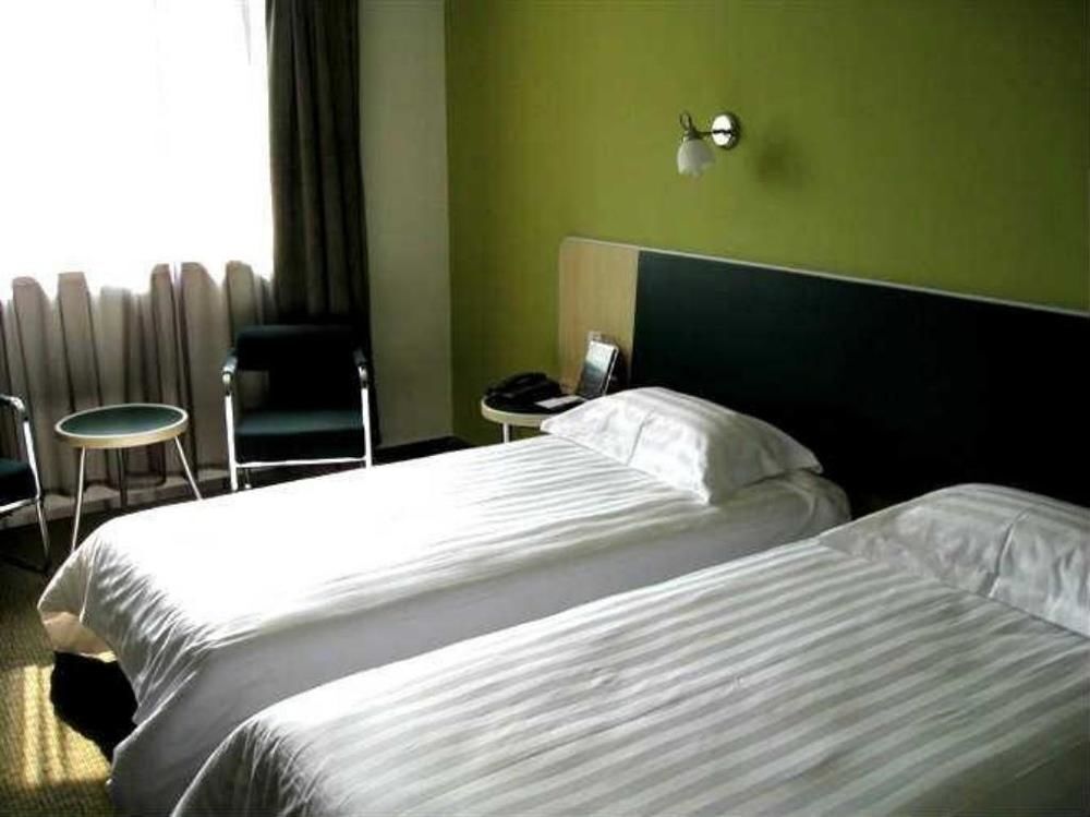 Цзинань: Motel 168 Jinan Beiyuan Street Lamp Market