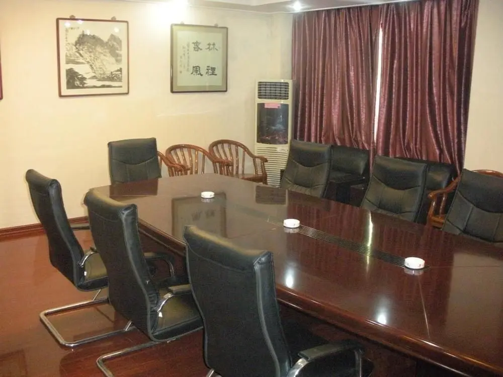 Цзинань: Homeinn Business Hotel (Jinan Red Star Macalline Lishan Road Subway Station)