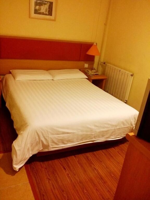 Цзинань: Home Inn Neo Jinan Baotu Spring