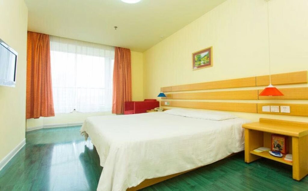 Циндао: Home Inn Chengyang