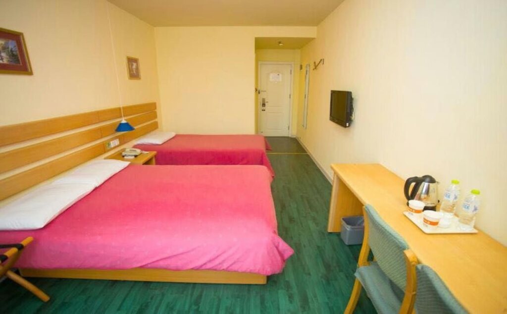 Циндао: Home Inn Chengyang