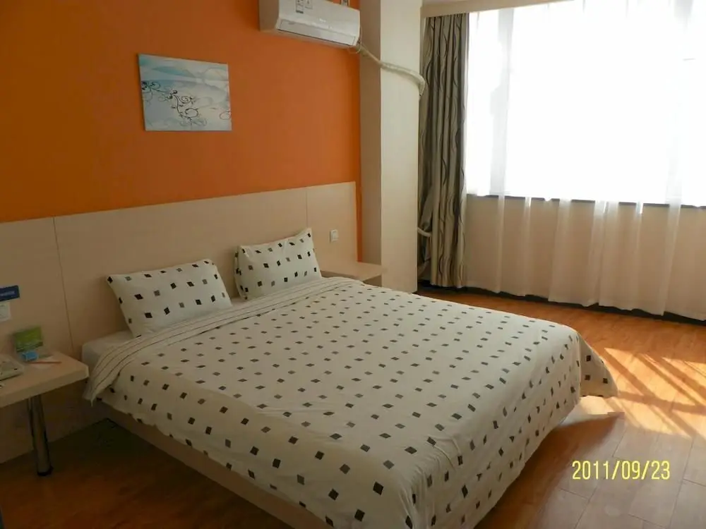 Шицзячжуан: Eaka 365 Hotel