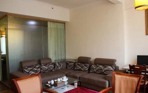 Гуанчжоу: Guangzhou Jiulongcheng Business Hotel