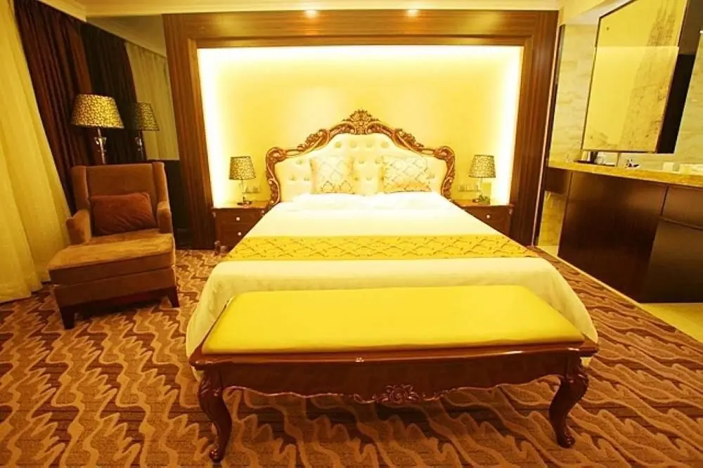 Шицзячжуан: Shijiazhuang Ouyun Hotel (Chang'an Wanda Plaza & Municipal Obstetrics and Gynecology Hospital)