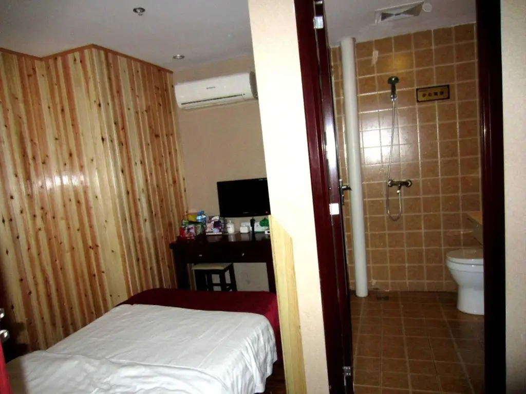 Чунцин: Chongqing Splendid Express Hotel - Lianglukou