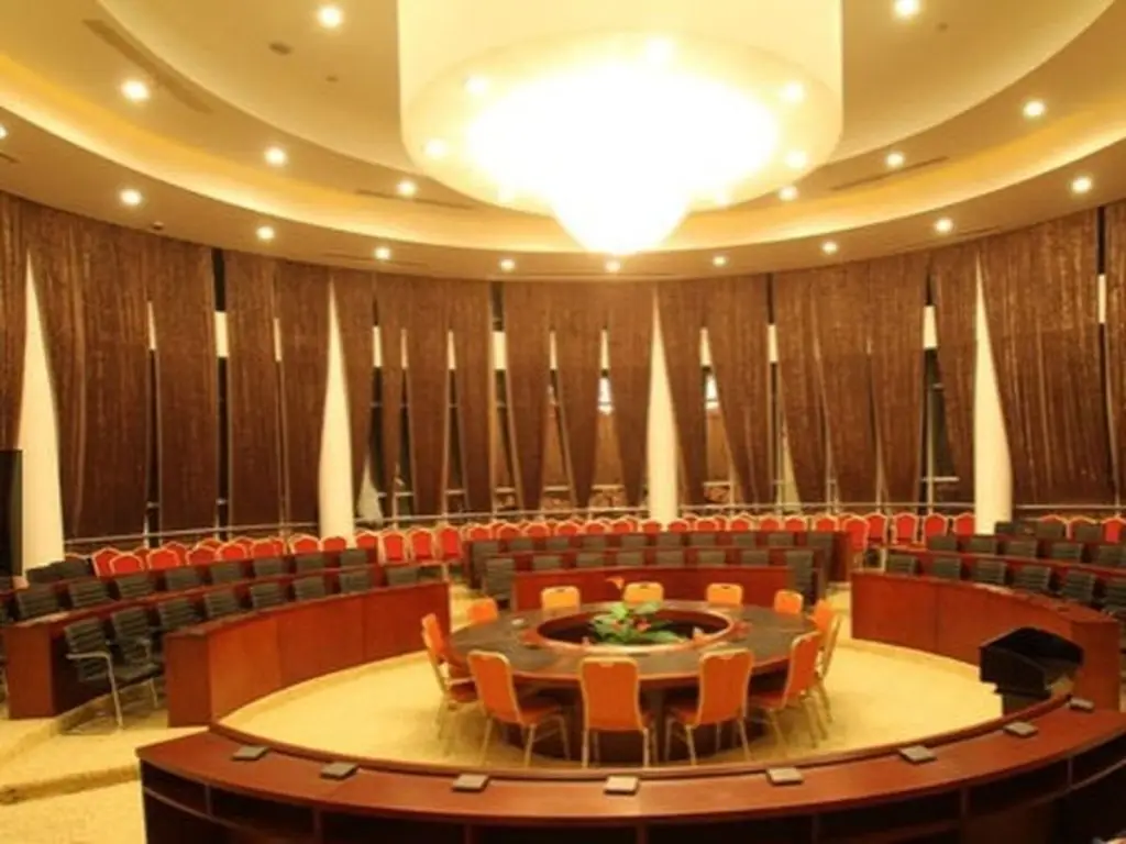 Тайчжоу: Tuk China Light Residence Hotel (Taizhou Luqiao Airport Branch)