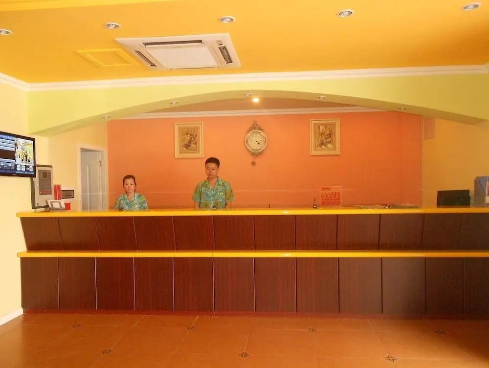 Чэнду: Home Inn (Chengdu Shuangqiao Road Metro Station)