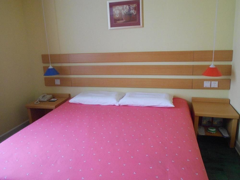 Чэнду: Home Inn (Chengdu Shuangqiao Road Metro Station)