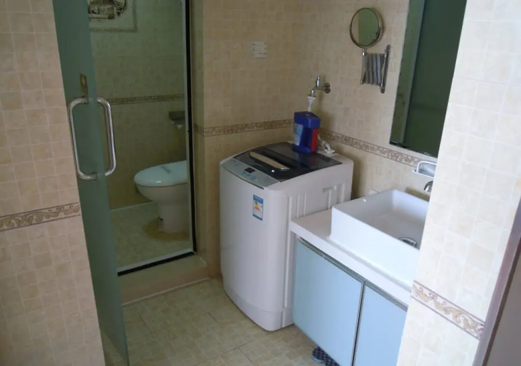Далянь: Dalian Ming Rui Jin Feng Apartment
