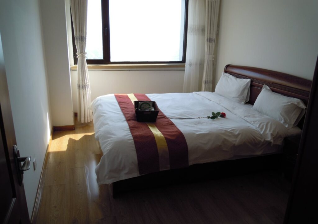 Далянь: Dalian Ming Rui Jin Feng Apartment