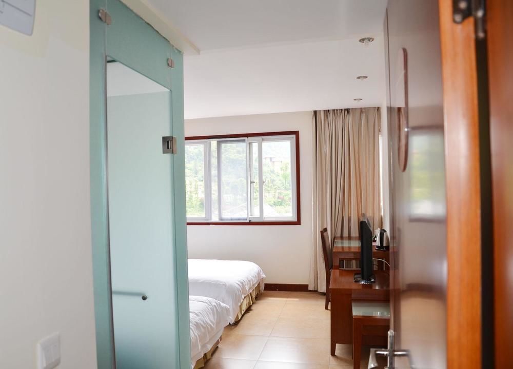 Чунцин: Heishan Fengshang Hotel
