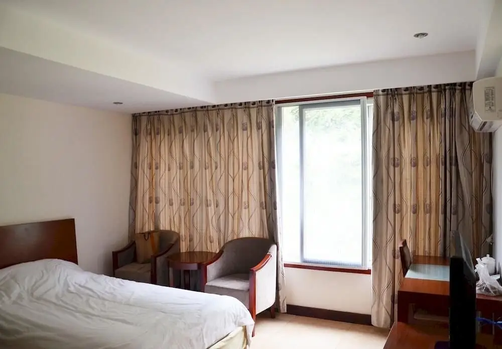 Чунцин: Heishan Fengshang Hotel