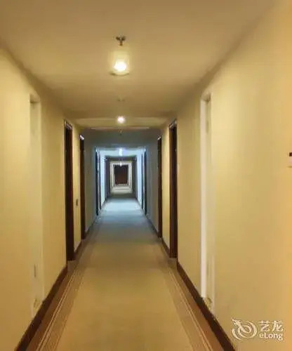 Яньтай: Yantai Shuntai Hotel