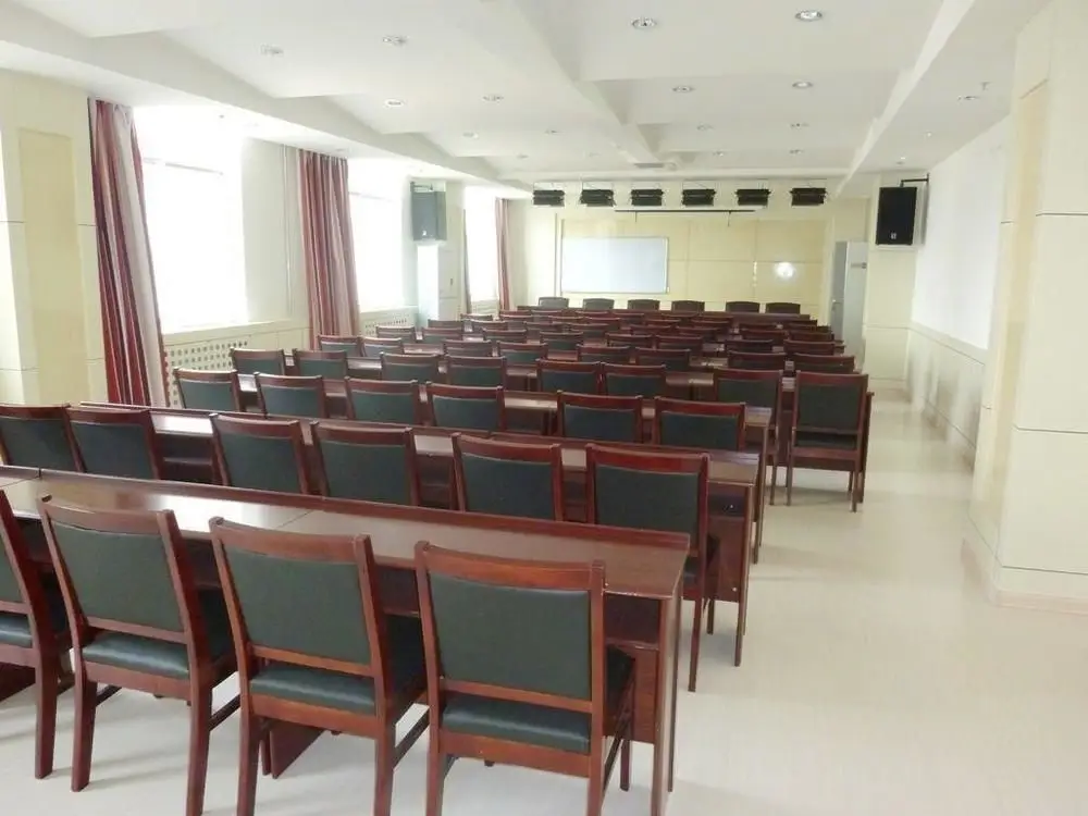 Линьи: Thankyou Hotel Exhibition Center - Linyi