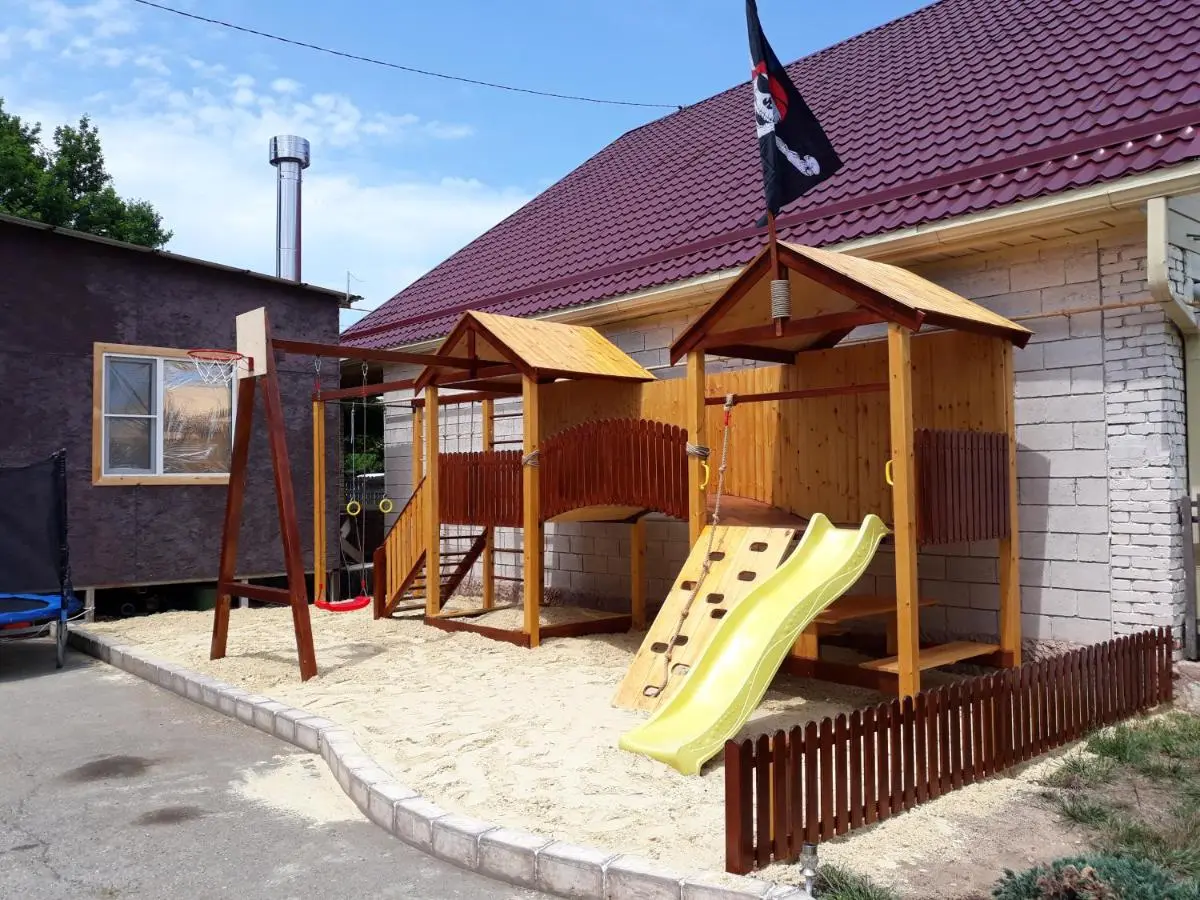 Кучугуры: ЦЕНТРАЛЬНЫЙ гостевой дом