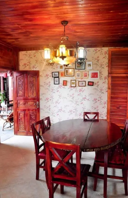 Лицзян: Lijiang Qingpu Inn