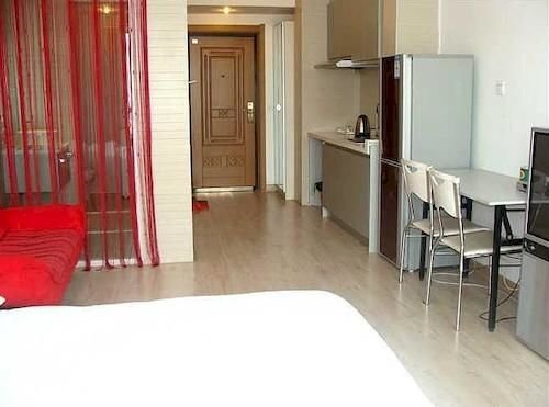 Далянь: Chengshi Gongyuan Apartment - Dalian