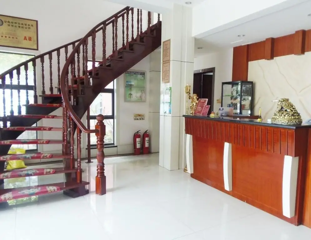 Цзинань: Ronghe Xinya Business Hotel