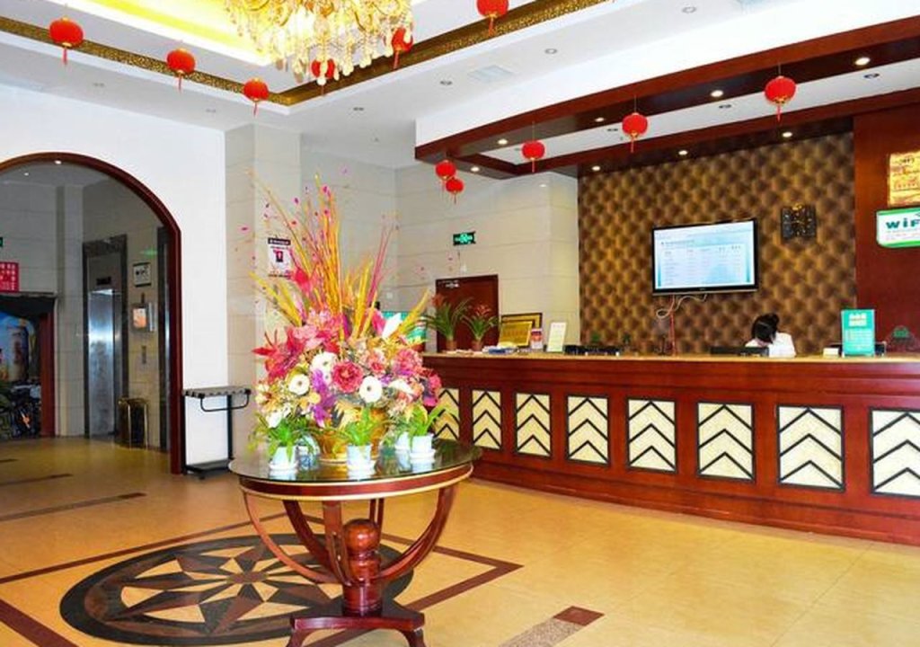 GreenTree Inn Nanchang Xihu District Railway Station Zhanqian Road Exp — фото 1