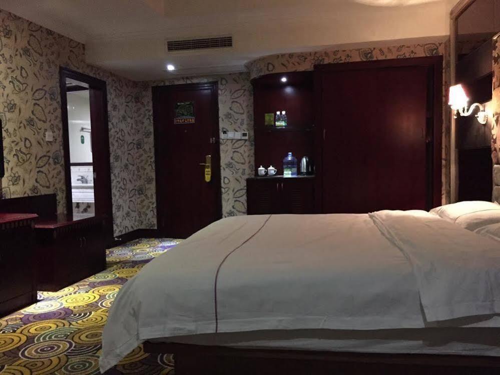Цюаньчжоу: Just For You Hotel Shishi Ziyun Branch