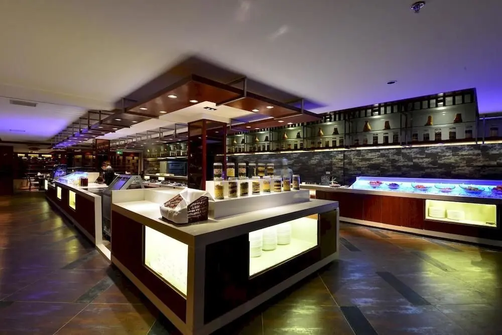 Нанкин: Nanjing Ziqinghu Hotspring Hotel