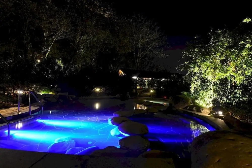 Нанкин: Nanjing Ziqinghu Hotspring Hotel