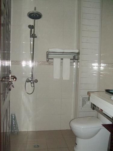 Дали: Crystal Taro Inn Dali