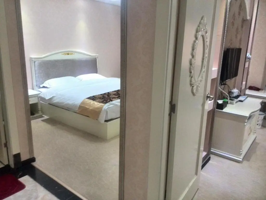 Куньмин: Kunming Baolilai Hotel Changshui Airport Branch