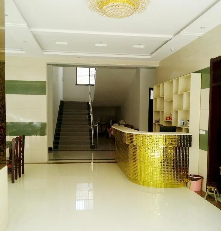 Цзяочжоу: Jiaozuo Yuntai Mount Rainbow Hotel