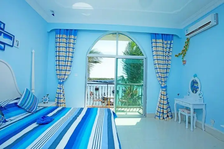 Санья: One-mete Seaside Villa