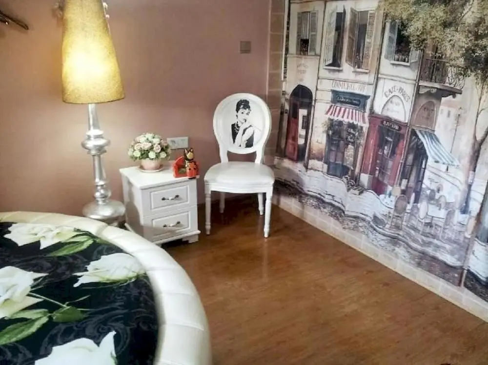 Сянси: Hotel Fenghuang Sixiangjia Guizu Branch