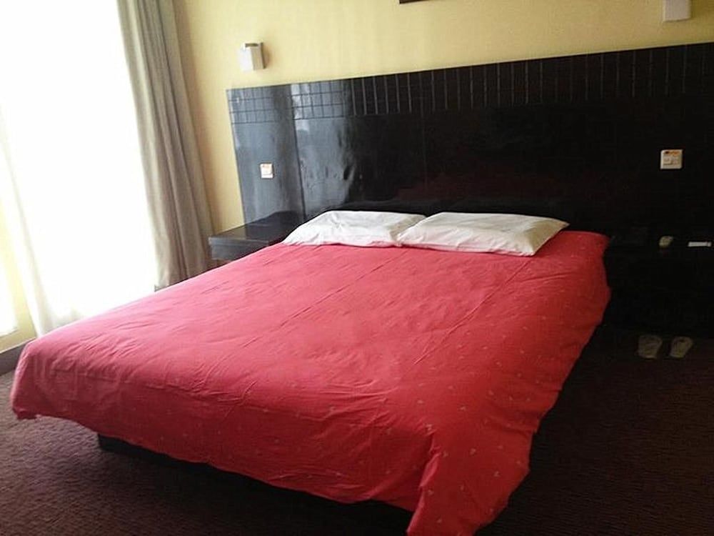 Шанхай: Home Inn Shanghai Lujiazui Branch