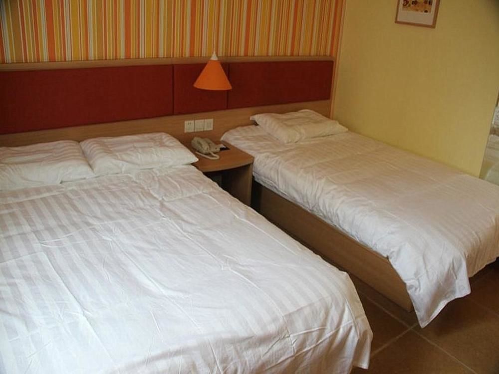 Шанхай: Home Inns Shanghai Eshan Road Branch