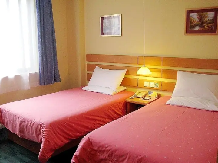Шанхай: Home Inn