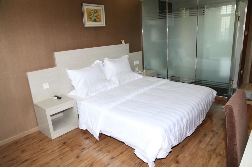 Циндао: Dushi 118 Hotel