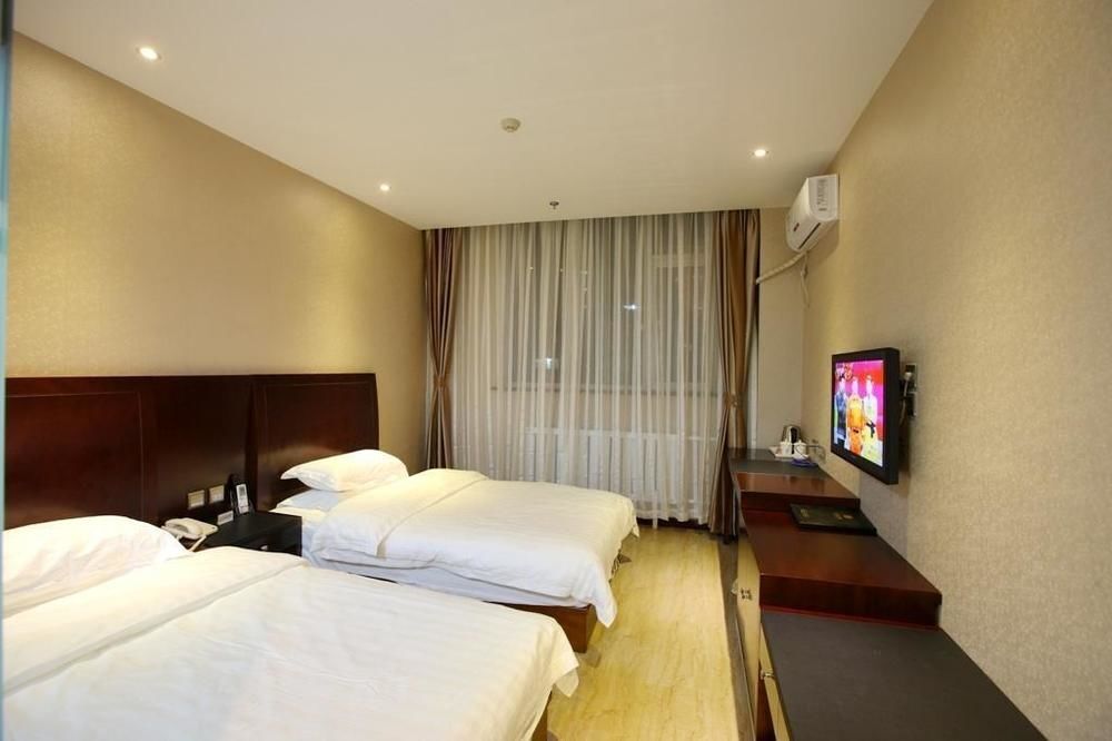 Чэндэ: Chengde Yiyuan Hotel
