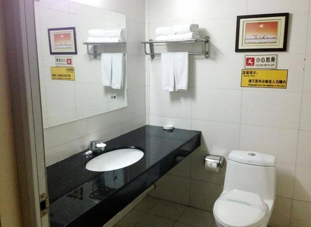 San Jiang Hotel- Liuzhou — фото 1