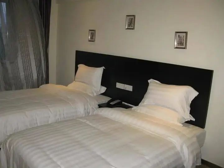 Наньтун: Junting Fashion Hotel Nantong Guangyulan