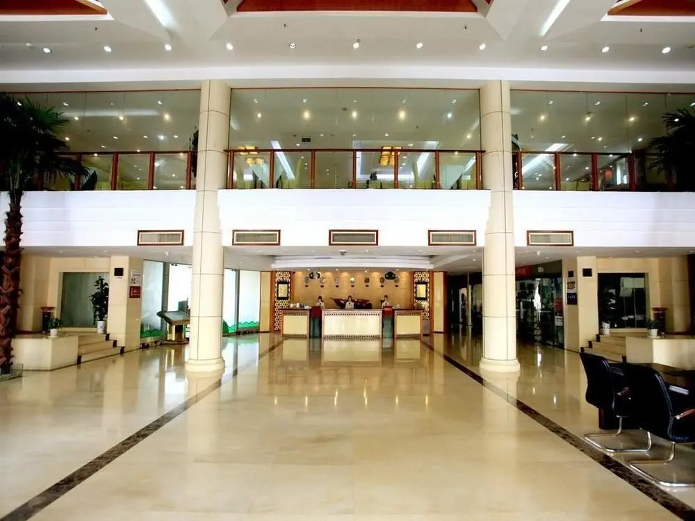 Сяньнин: Sanhu Lake Holiday Hotel Xianning
